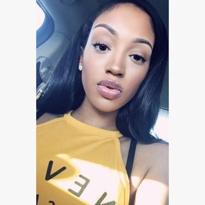 Meet your Posher, Desir'ee